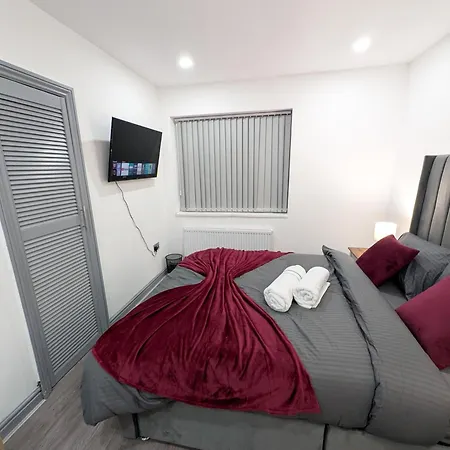 Apartment Modern Family Friendly 4bd House