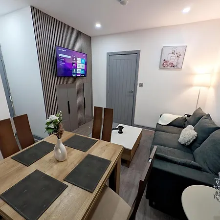 Apartment Modern Family Friendly 4bd House Bradford (West Yorkshire)