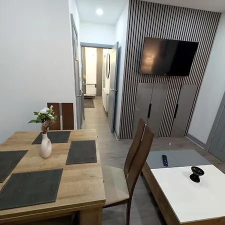Apartment Modern Family Friendly 4bd House *